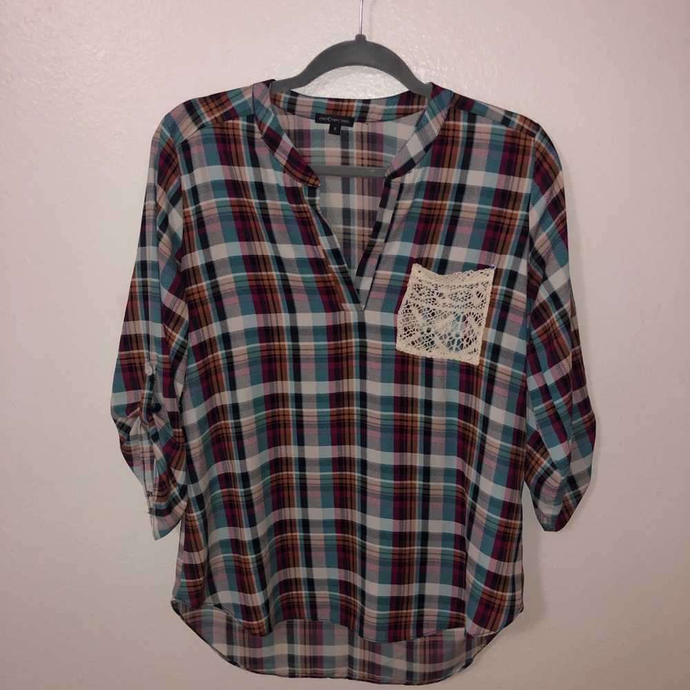 Quarter sleeve flannel shirt with front pocket